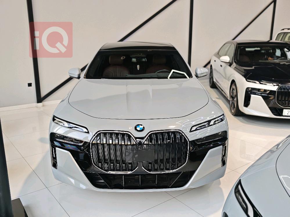 بي ام دبليو الفئة 7